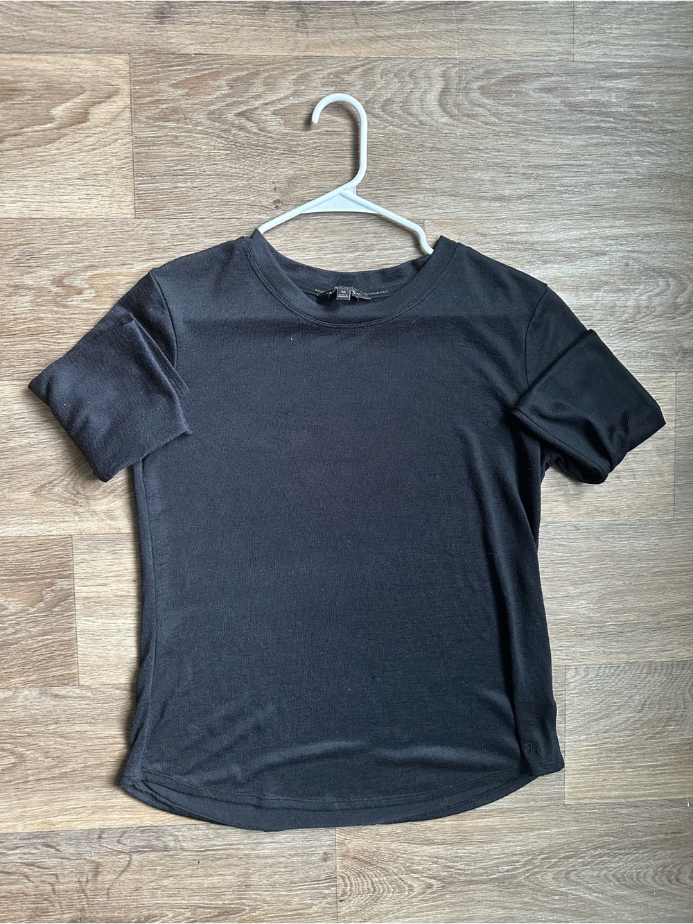 Banana Republic Luxespun Women’s Crewneck Curved Hem T-Shirt Black Size Classic